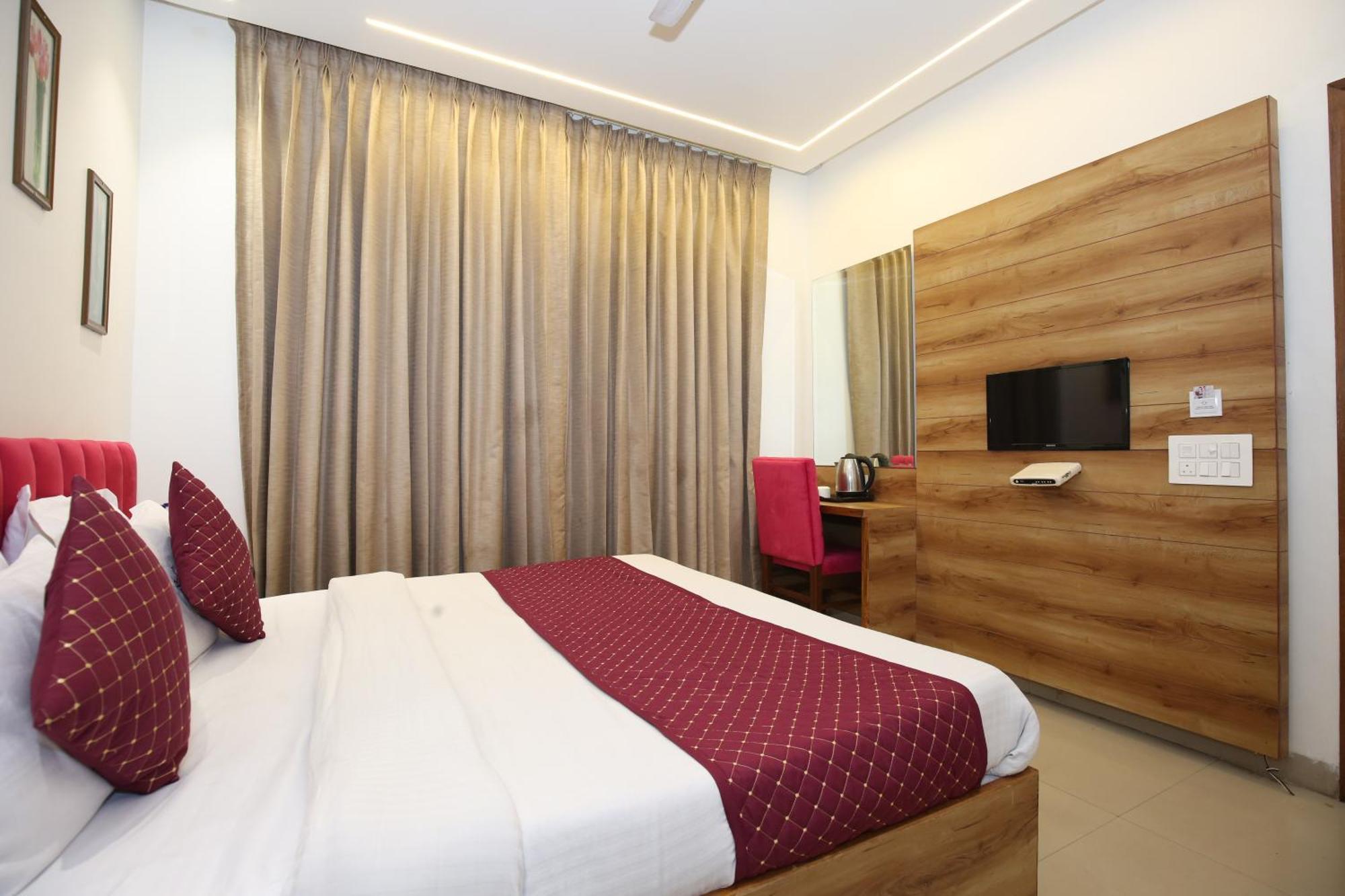 Hotel Rv Regency أمريتسار المظهر الخارجي الصورة