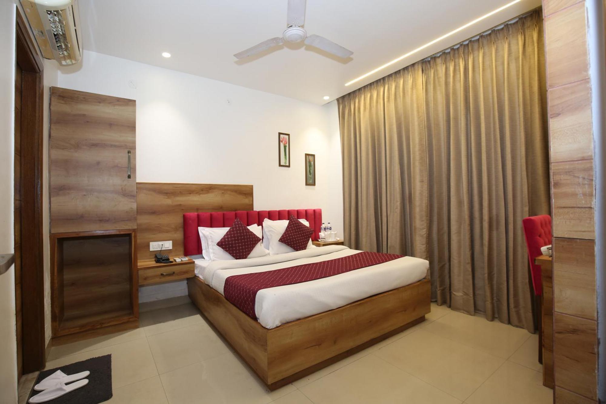 Hotel Rv Regency أمريتسار المظهر الخارجي الصورة