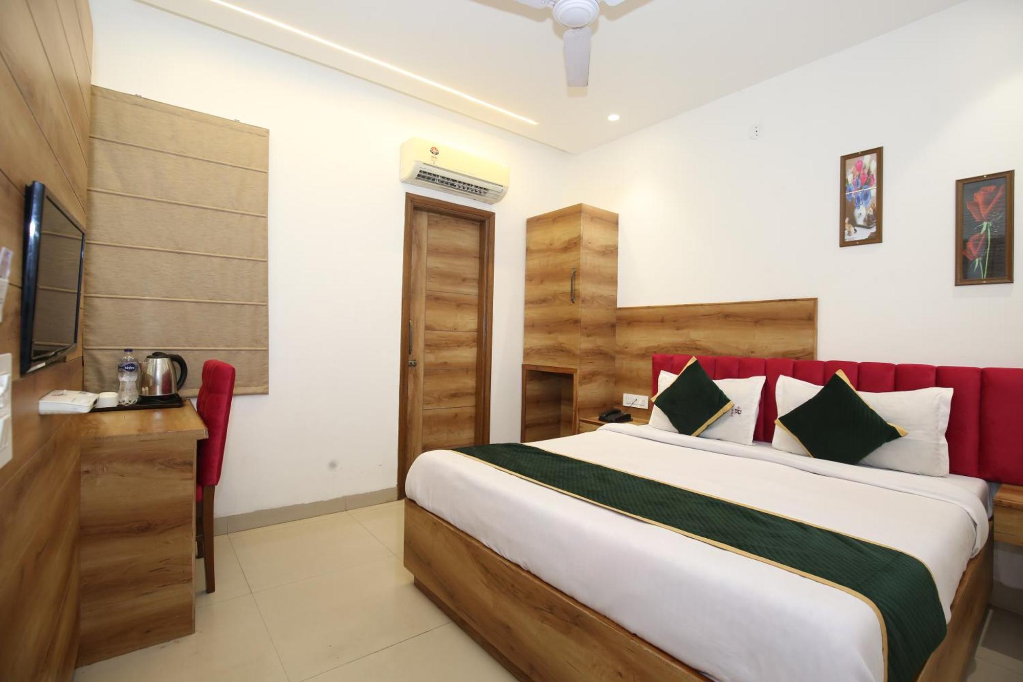 Hotel Rv Regency أمريتسار المظهر الخارجي الصورة