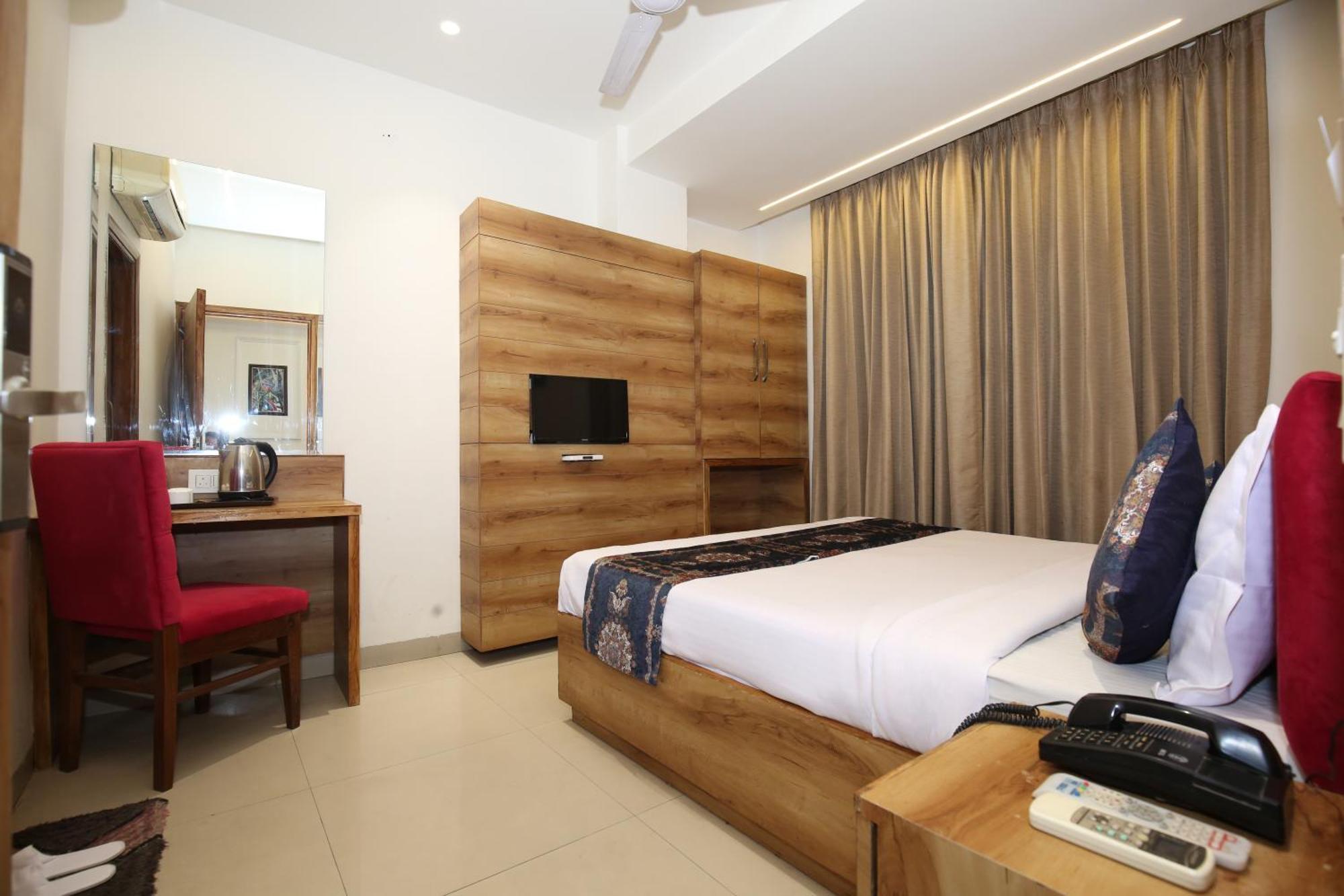 Hotel Rv Regency أمريتسار المظهر الخارجي الصورة